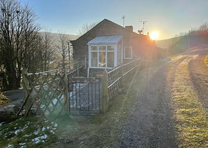 Joyces Cottage, 2 Brown Hill *